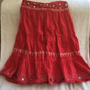 Dark pink tiered skirt